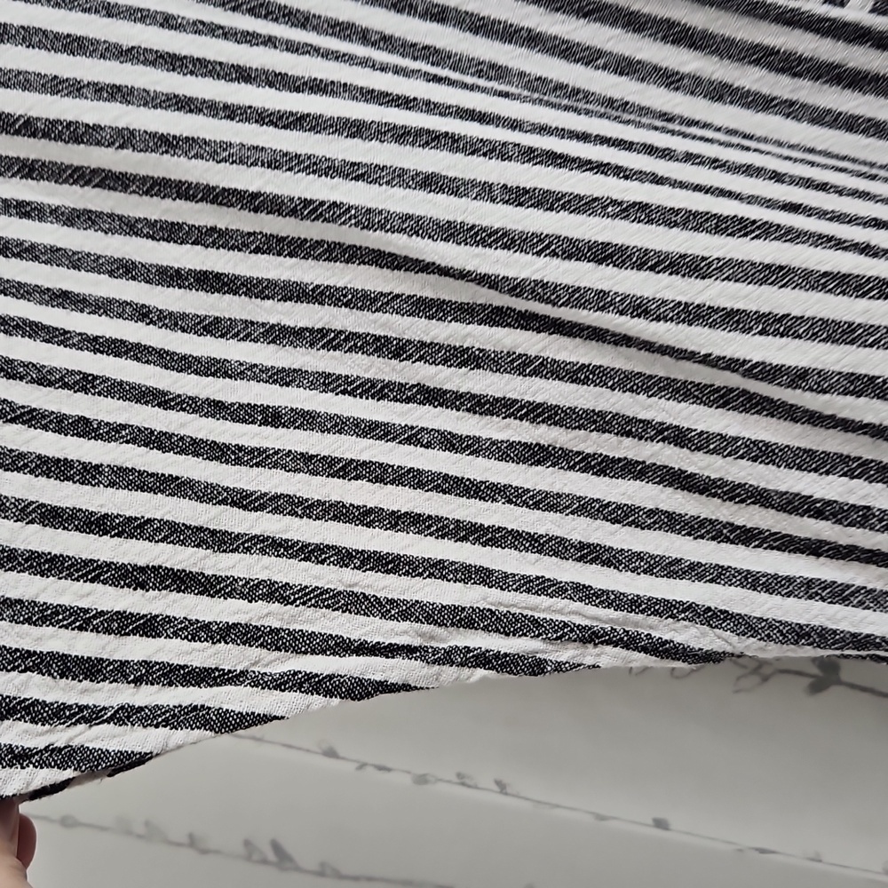 MADEWELL STRIPED-PLAY BUTTON BACK TEE DRESS IN BLACK / WHITE - Picture 6 of 7